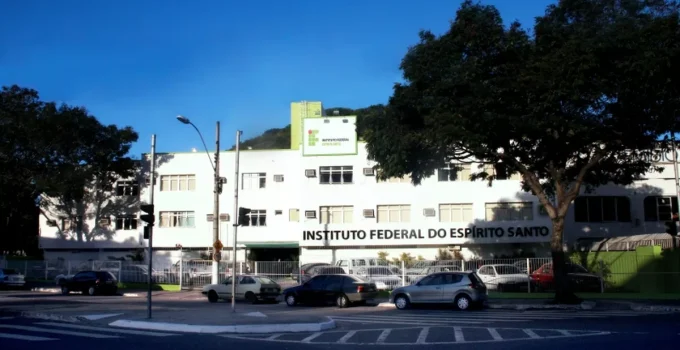 IFES Cursos Técnicos Gratuitos 2023